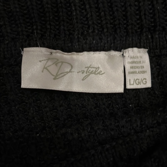 Off the shoulder black sweater L - Picture 2 of 3